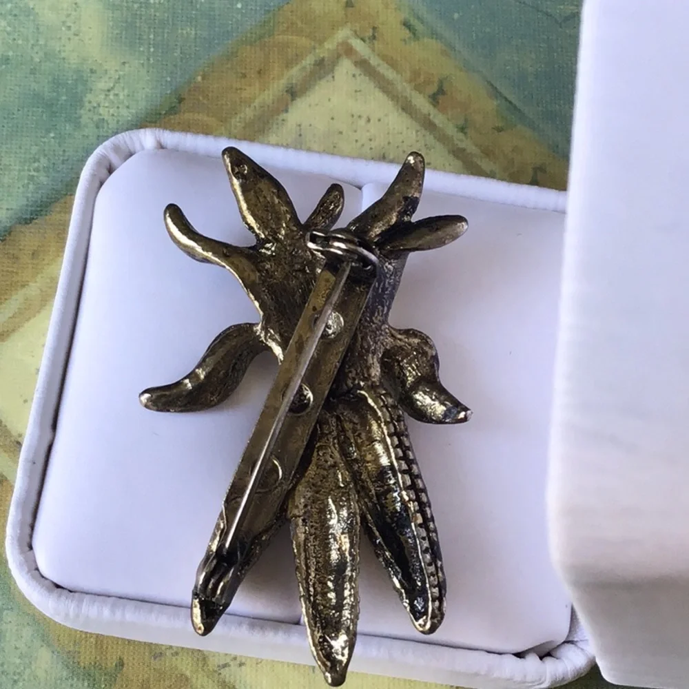 Brooch Harvest Time  Vintage corn cob stalk detailed Kernals